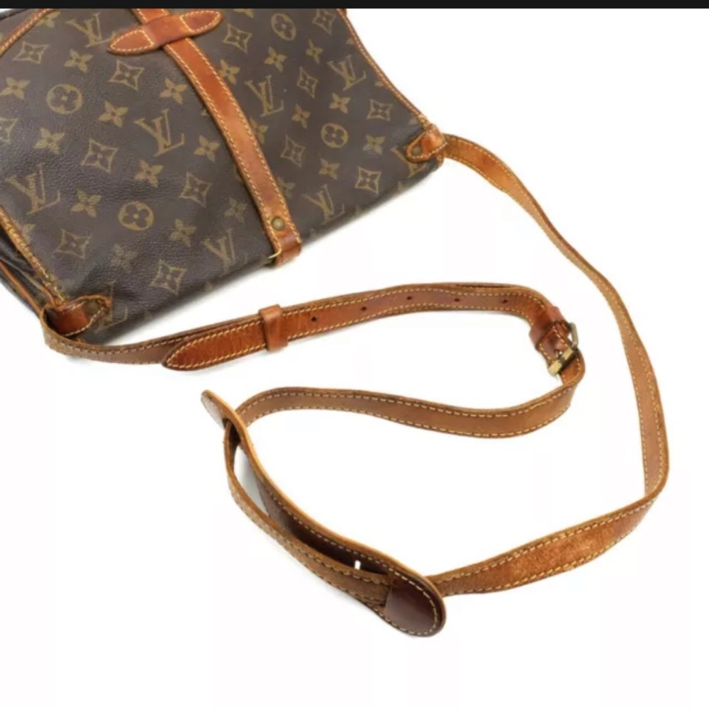 Louis Vuitton Brown Monogram Canvas Crossbody Messenger Bag - Picture 3 of 15